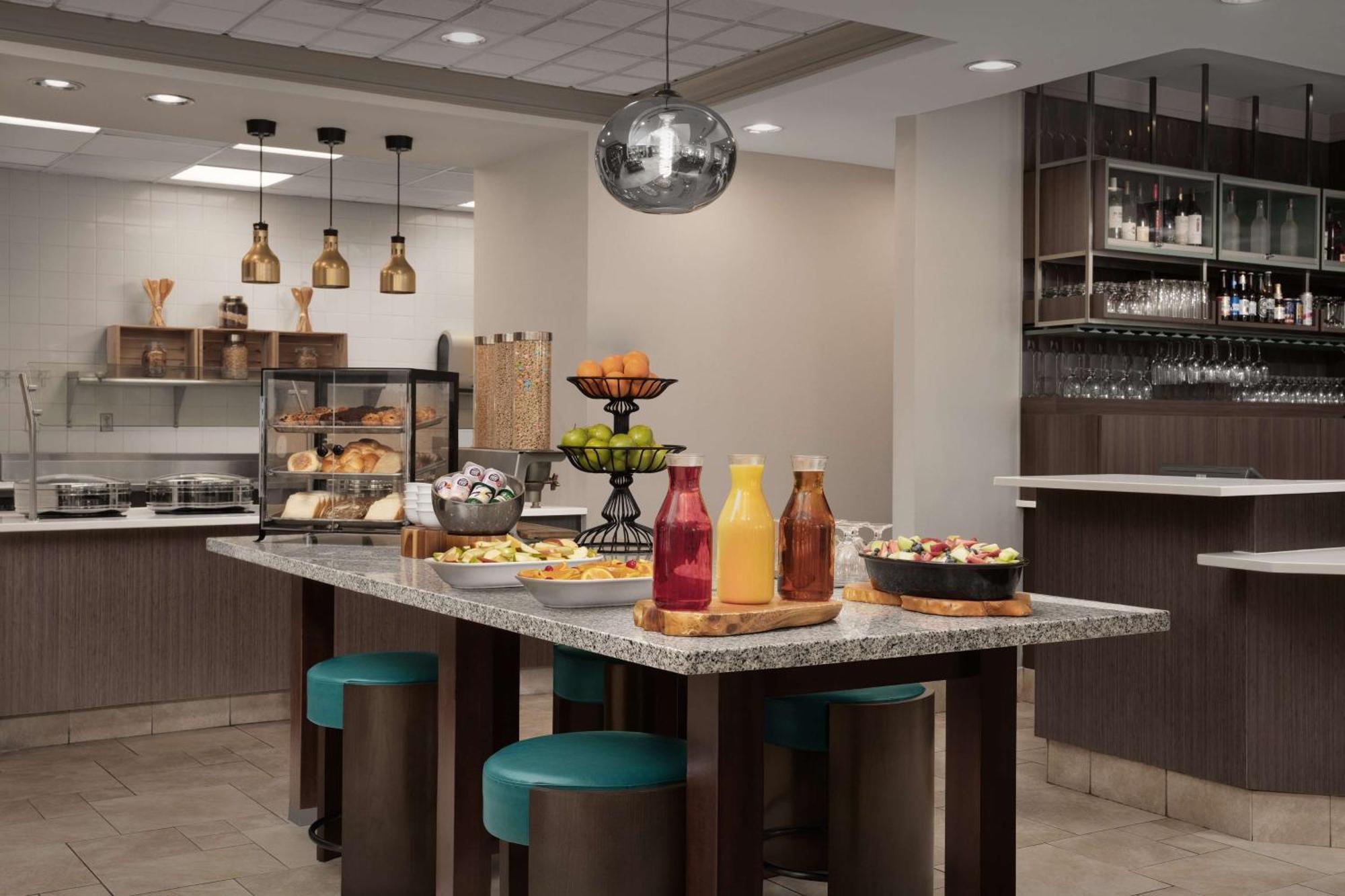 Hilton Garden Inn Columbia/Harbison Экстерьер фото